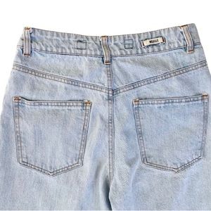 Brandy Melville light wash,high-rise jeans Size 40